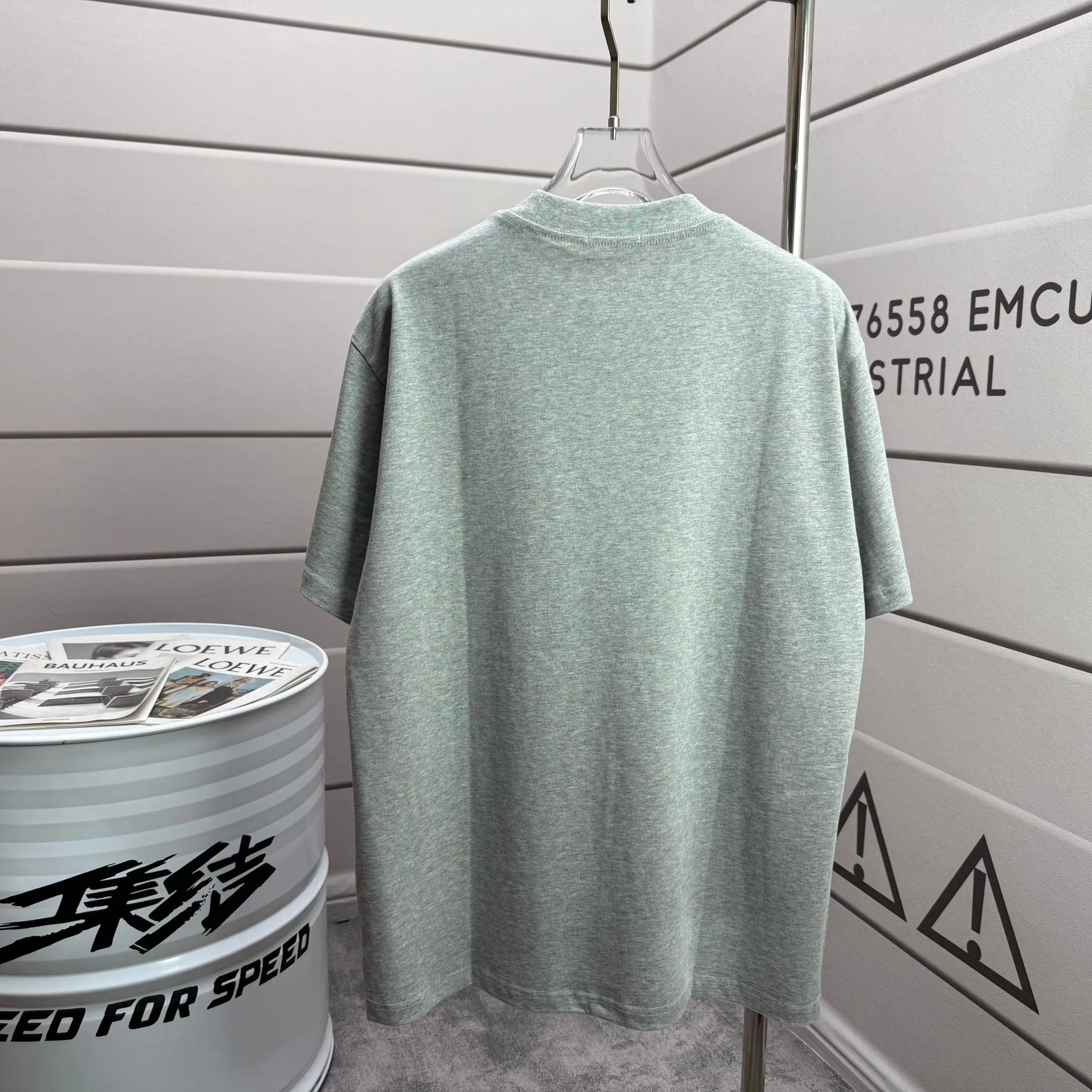 # THOM* * TB，2026 New Arrival t Classic Same Style ：Black White Gray Size： S （90-130 ） M （120-150 ） L （140-165 ） XL （160-180 ） XXL （180-210 ）